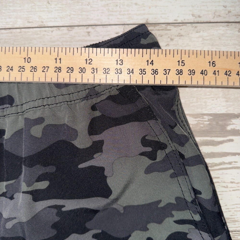 Tailor Vintage Sweatshorts Mens Medium Black Camouflage Elastic Drawstring Waist - Picture 4 of 12